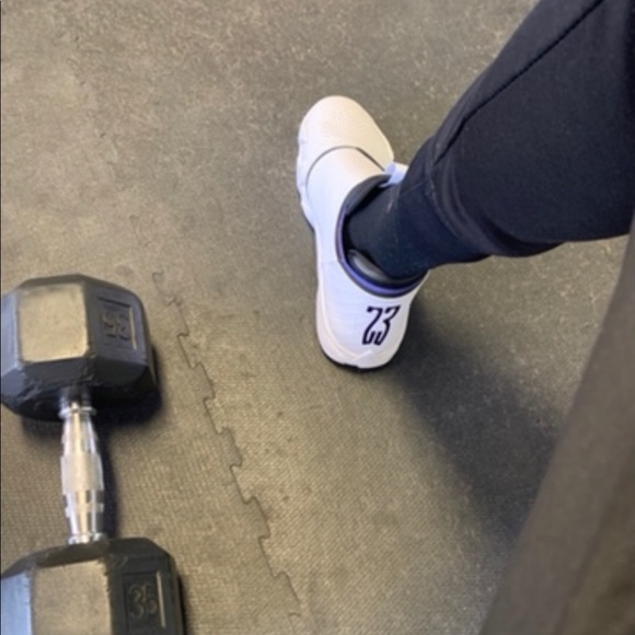 jordan jumpman z white